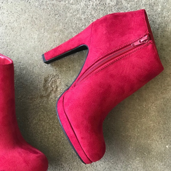 Soda Shoes Violin Red Suede Platform Ankle Bootie - Picture 6 of 8